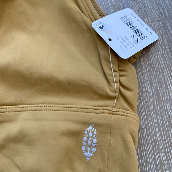 Free People Hearts Aflutter brami - Picture 7 of 7